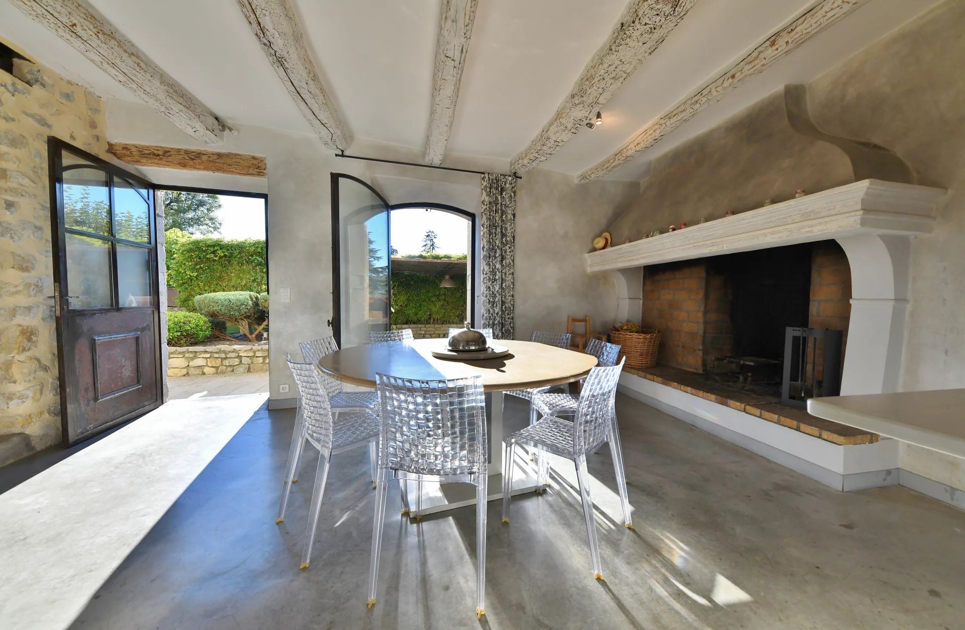 Maison à vendre, 330m², Uzès