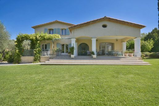 Maison 240 m² · à Châteauneuf-Grasse · 240 m² · 1 550 000 €