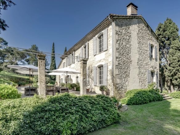 Maison à vendre, 232m², Saint-Etienne-du-Grès