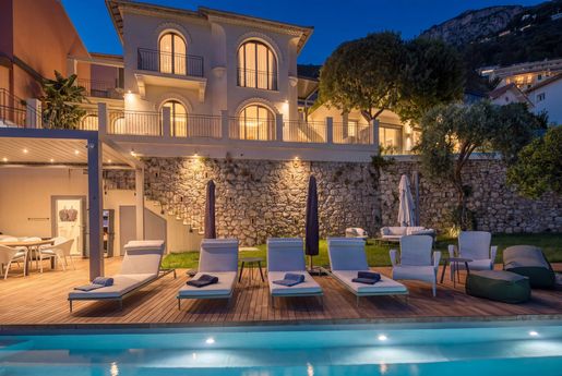 Maison 5 pièces 240 m² · à Roquebrune-Cap-Martin · 240 m² · 8 755 000 €