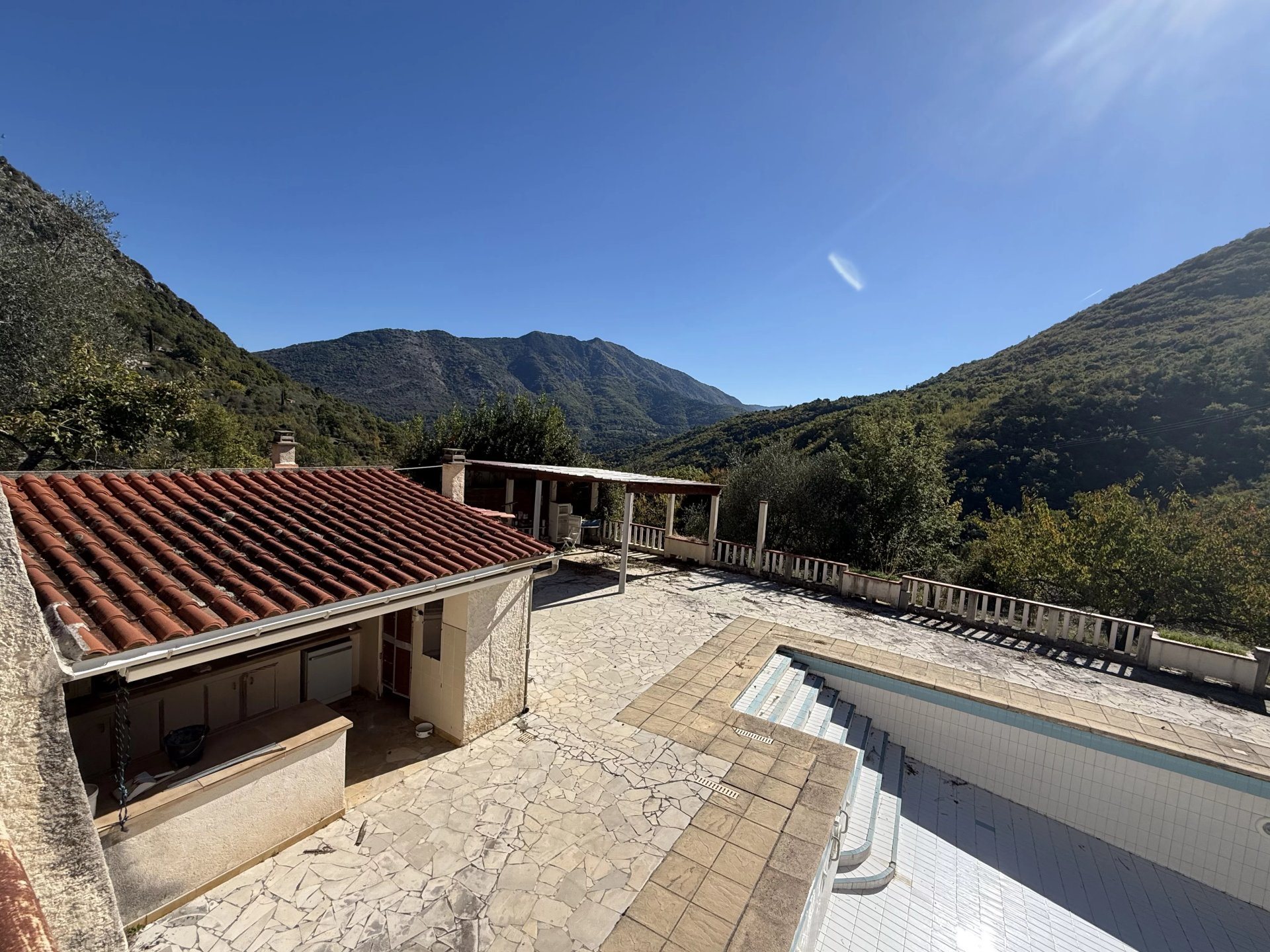 Maison à vendre, 1000m², Sospel