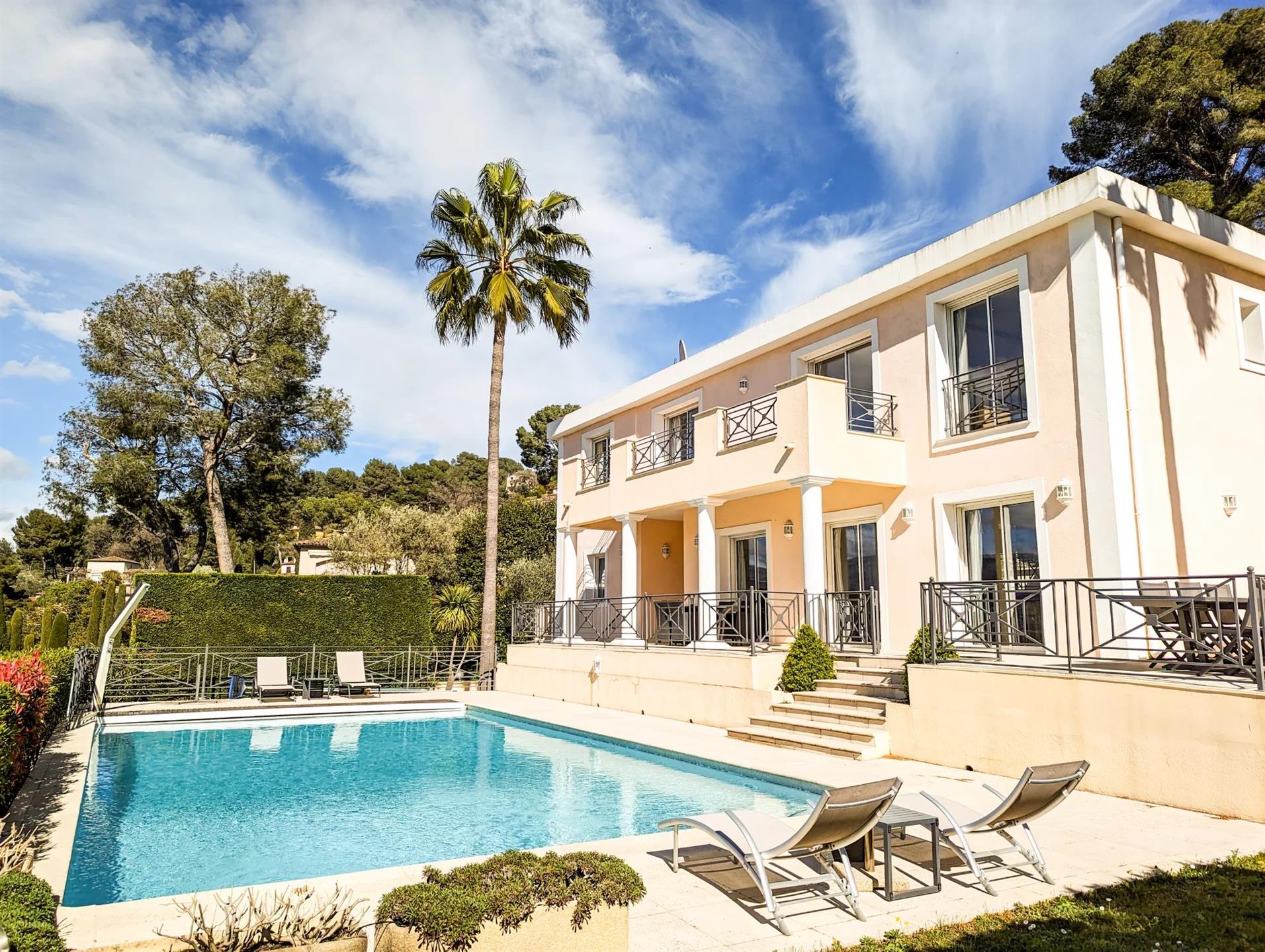Maison à vendre, 228m², Mougins