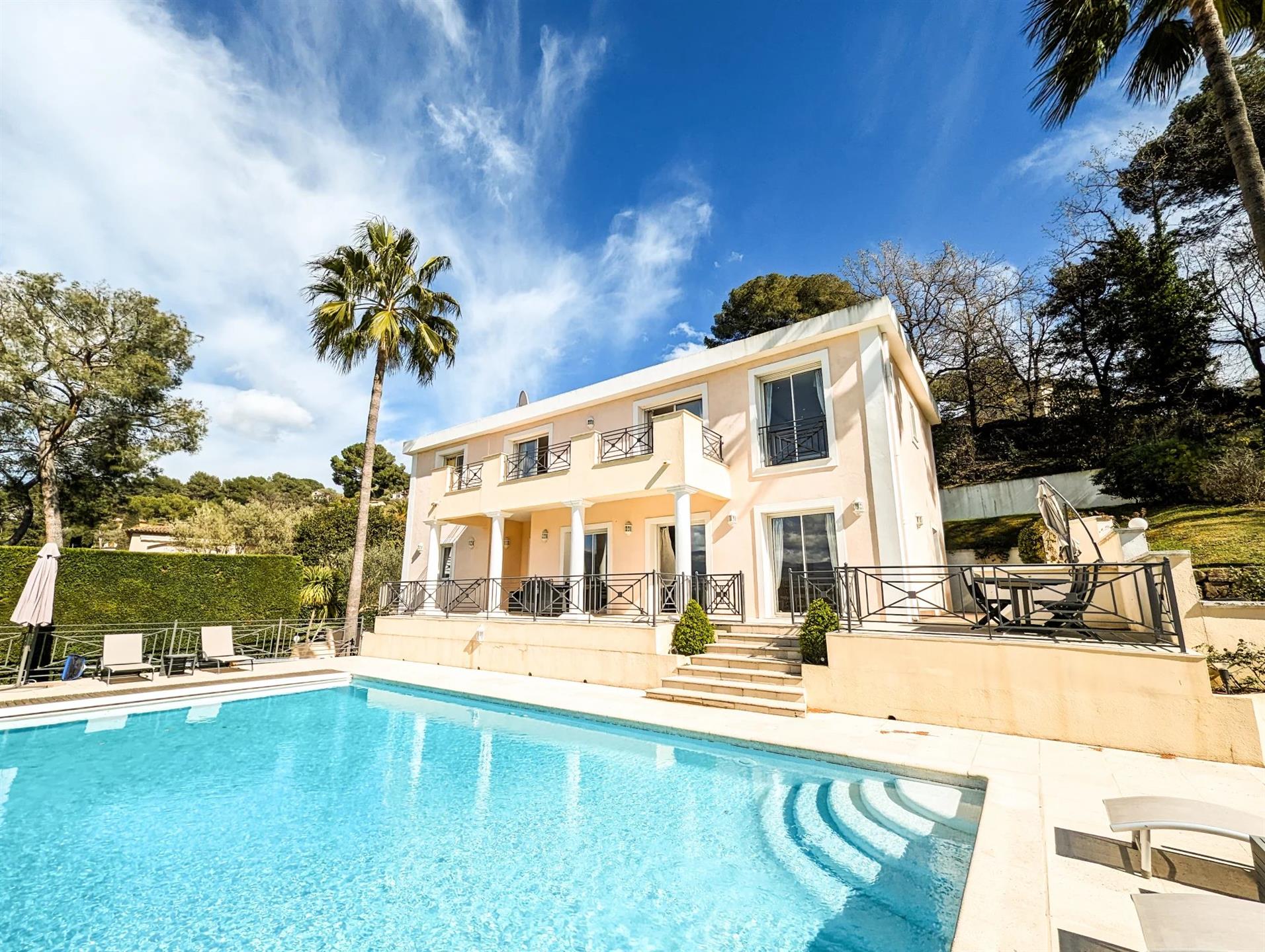 Maison à vendre, 228m², Mougins