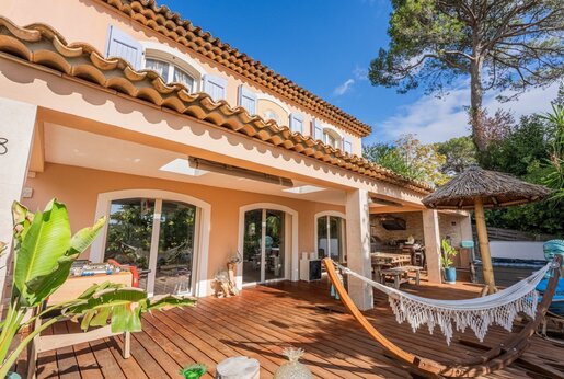 Maison 350 m² · à Biot · 350 m² · 2 400 000 €