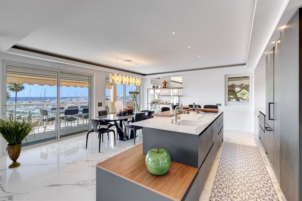 Appartement à vendre, 175m², Golfe-Juan
