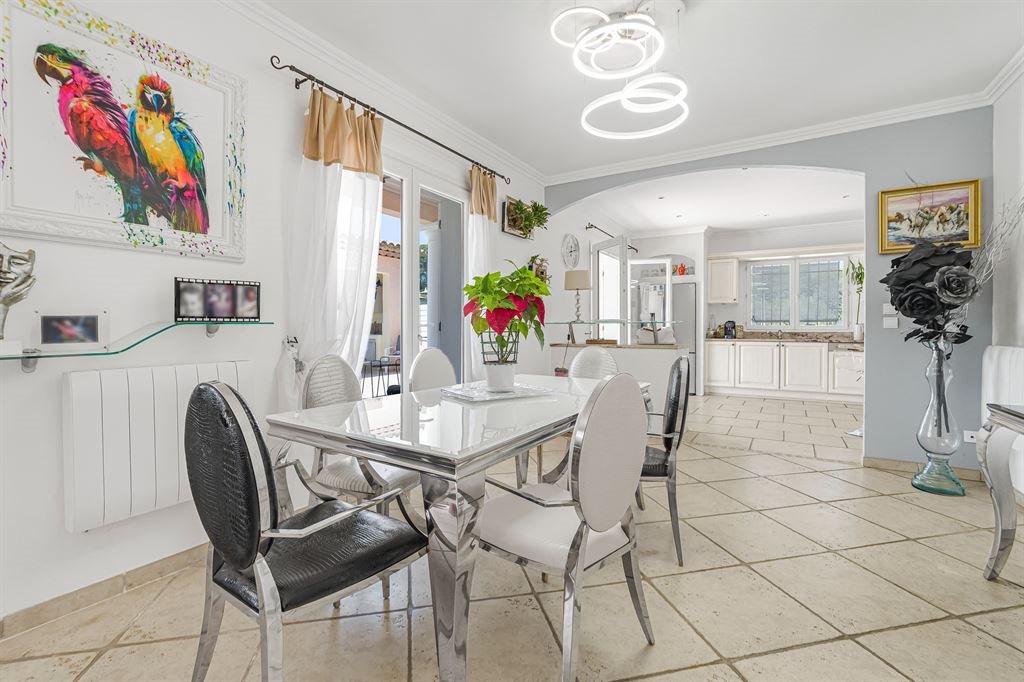 Maison à vendre, 256m², Mouans-Sartoux