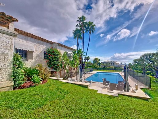 Maison 390 m² · à Nice · 390 m² · 2 200 000 €