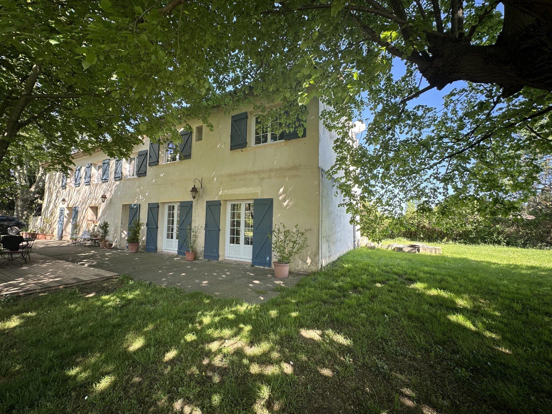 Maison à vendre, 233m², Arles
