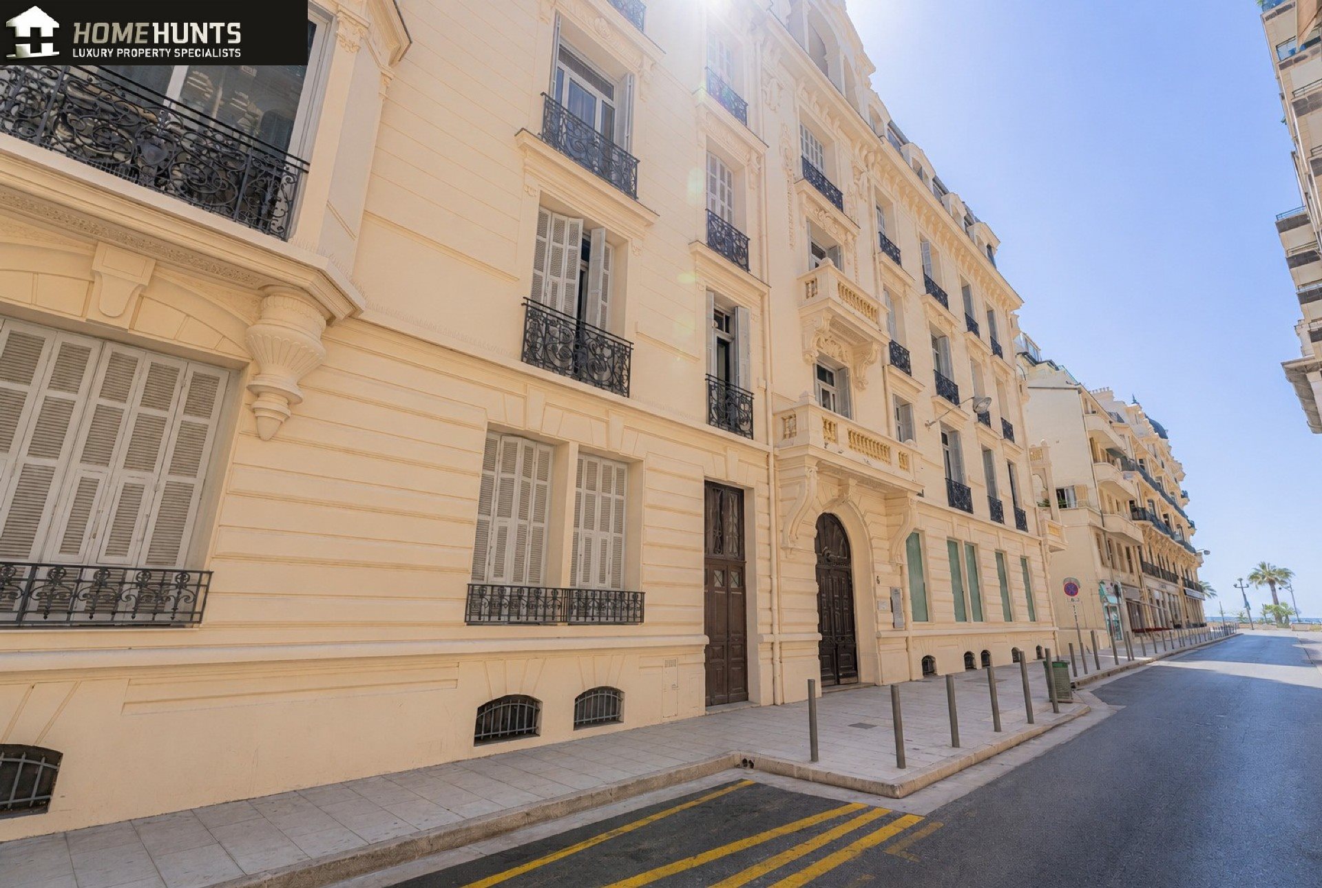 Purchase: Apartment (06000)