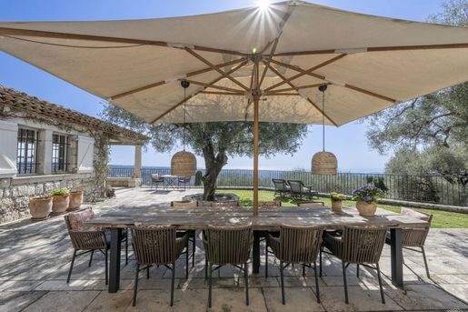 Maison 9 pièces 502 m² · à Vence · 502 m² · 5 600 000 €