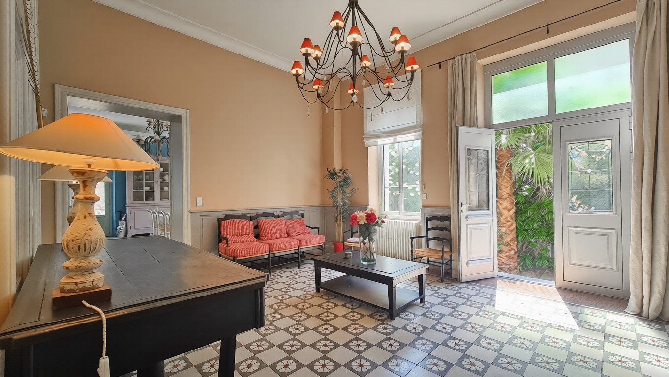 Maison à vendre, 343m², Uzès