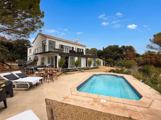 Maison 6 pièces 180 m² · à Cotignac · 180 m² · 837 400 €