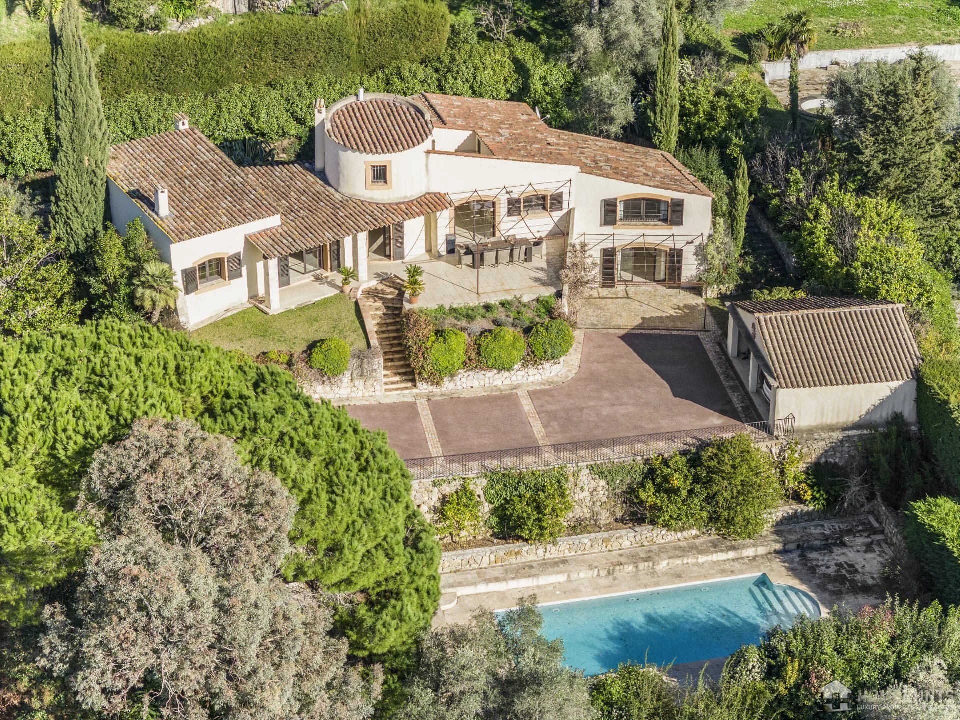 Maison à vendre, 240m², Opio
