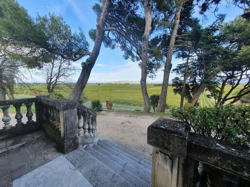 Maison 3900 m² · à Avignon · 3 900 m² · 9 850 000 €