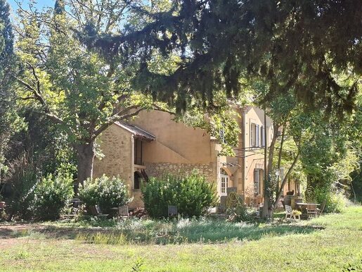 Maison 12 pièces 400 m² · à Avignon · 400 m² · 1 060 000 €