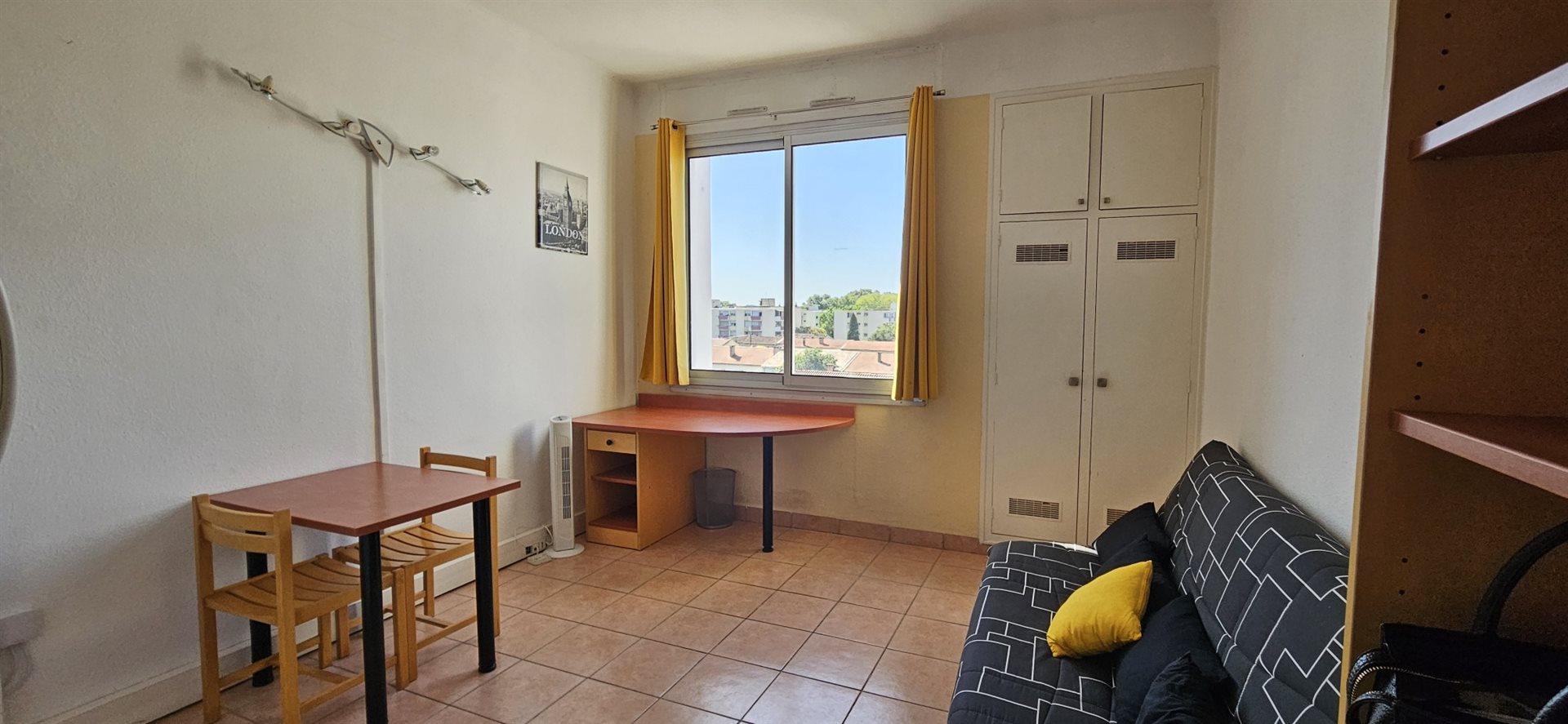 Appartement à louer, 23m², Nîmes