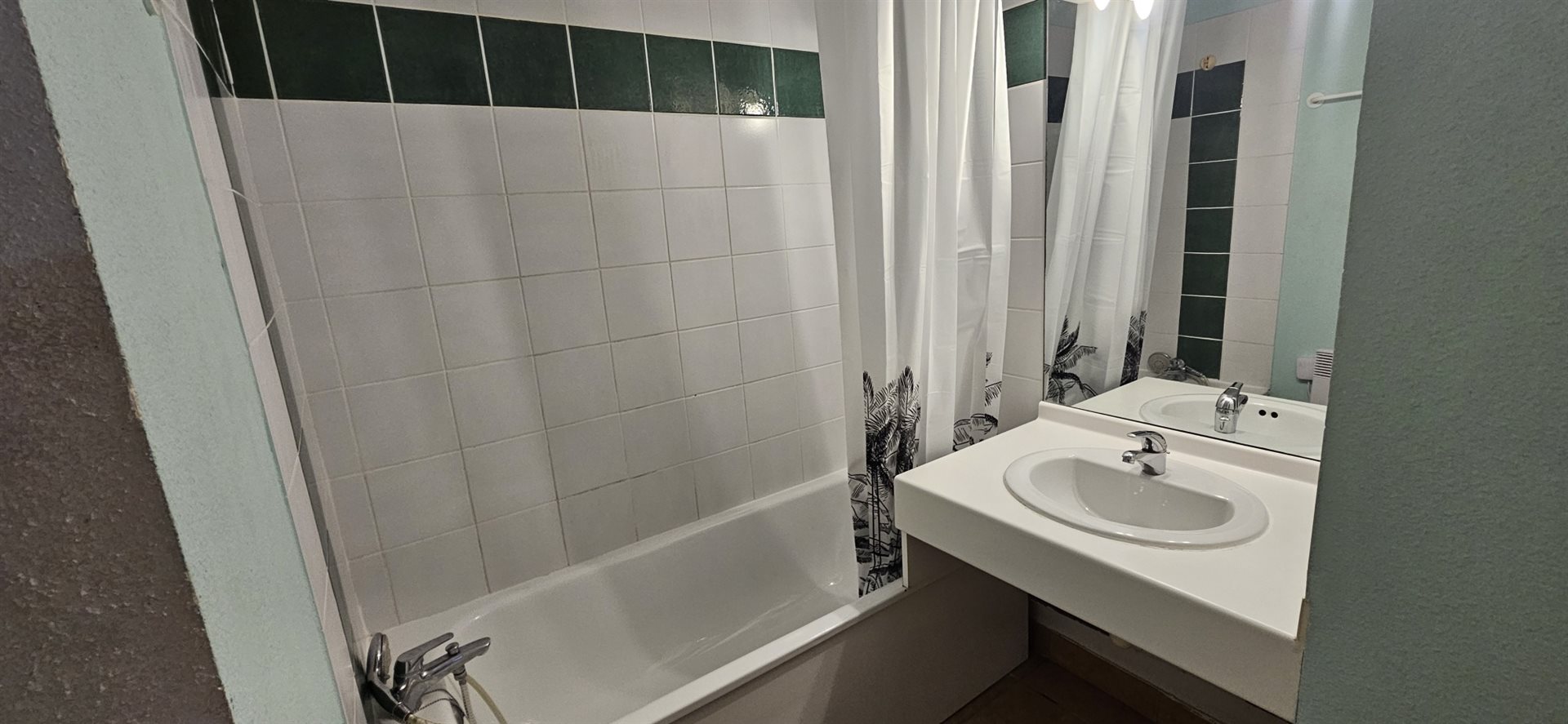 Appartement à louer, 23m², Nîmes