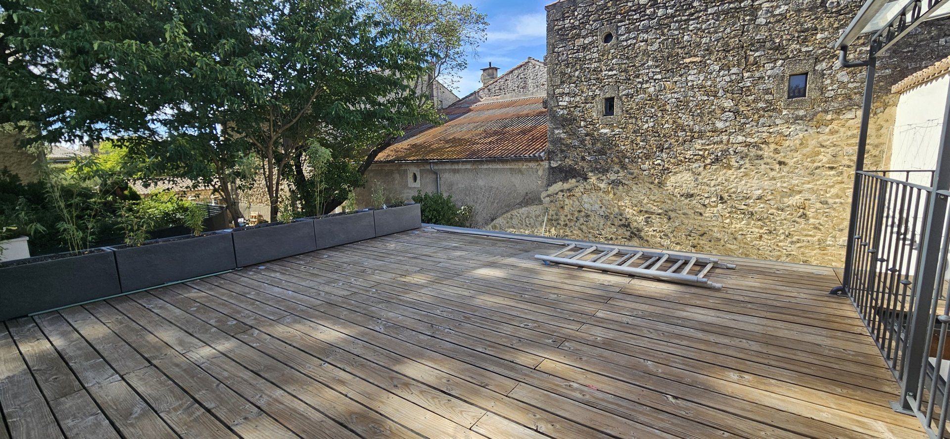 Maison à louer, 236m², Saint-Mamert-du-Gard