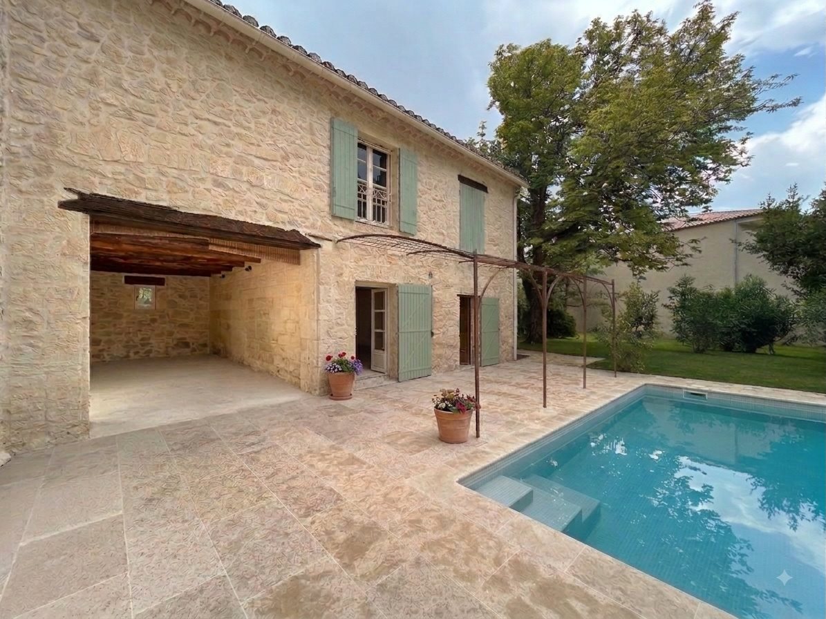 Maison à vendre, 290m², Uzès