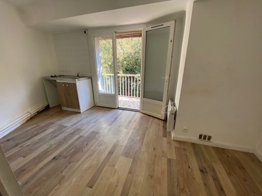 Appartement 1 pièce 13 m² · à Nîmes · 13 m² · 54 000 €