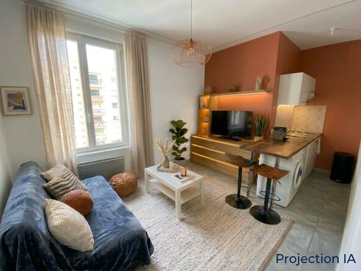 Appartement 1 pièce 17 m² · à Nîmes · 17 m² · 59 000 €