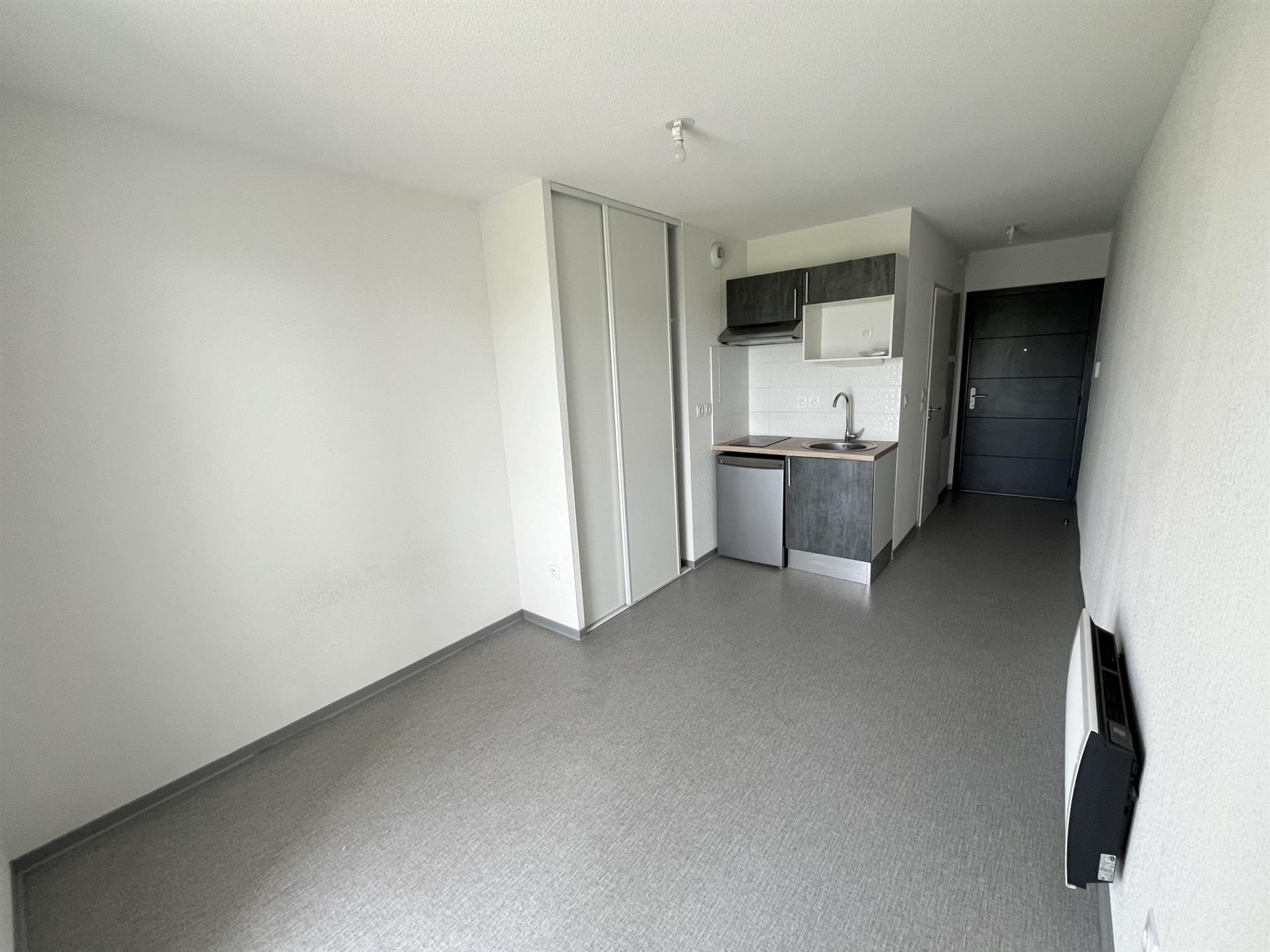 Appartement à louer, 18m², Nîmes