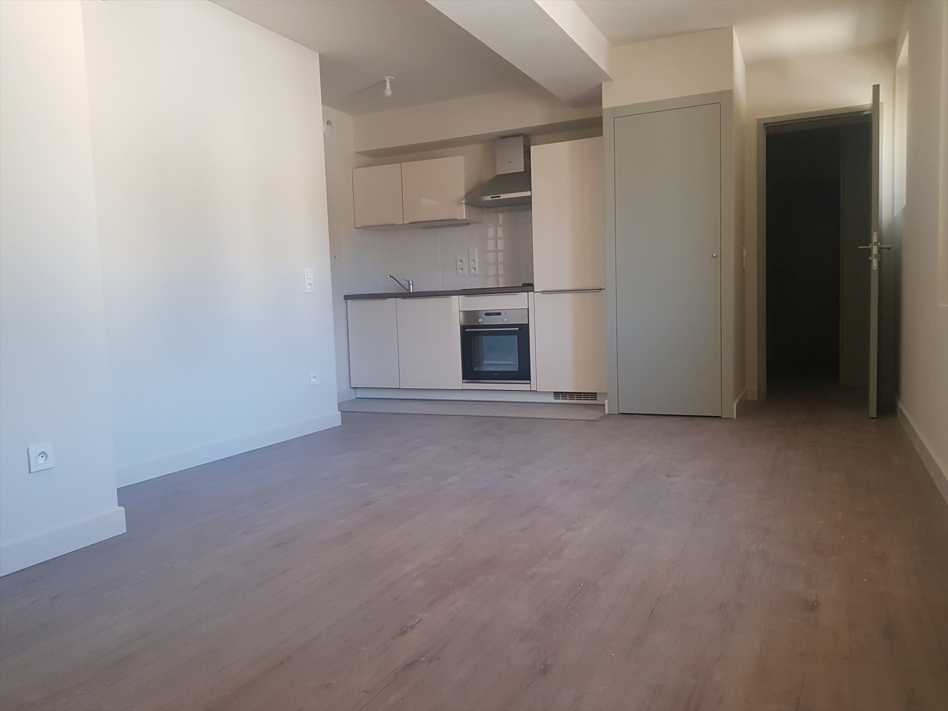 Appartement à louer, 44m², Nîmes