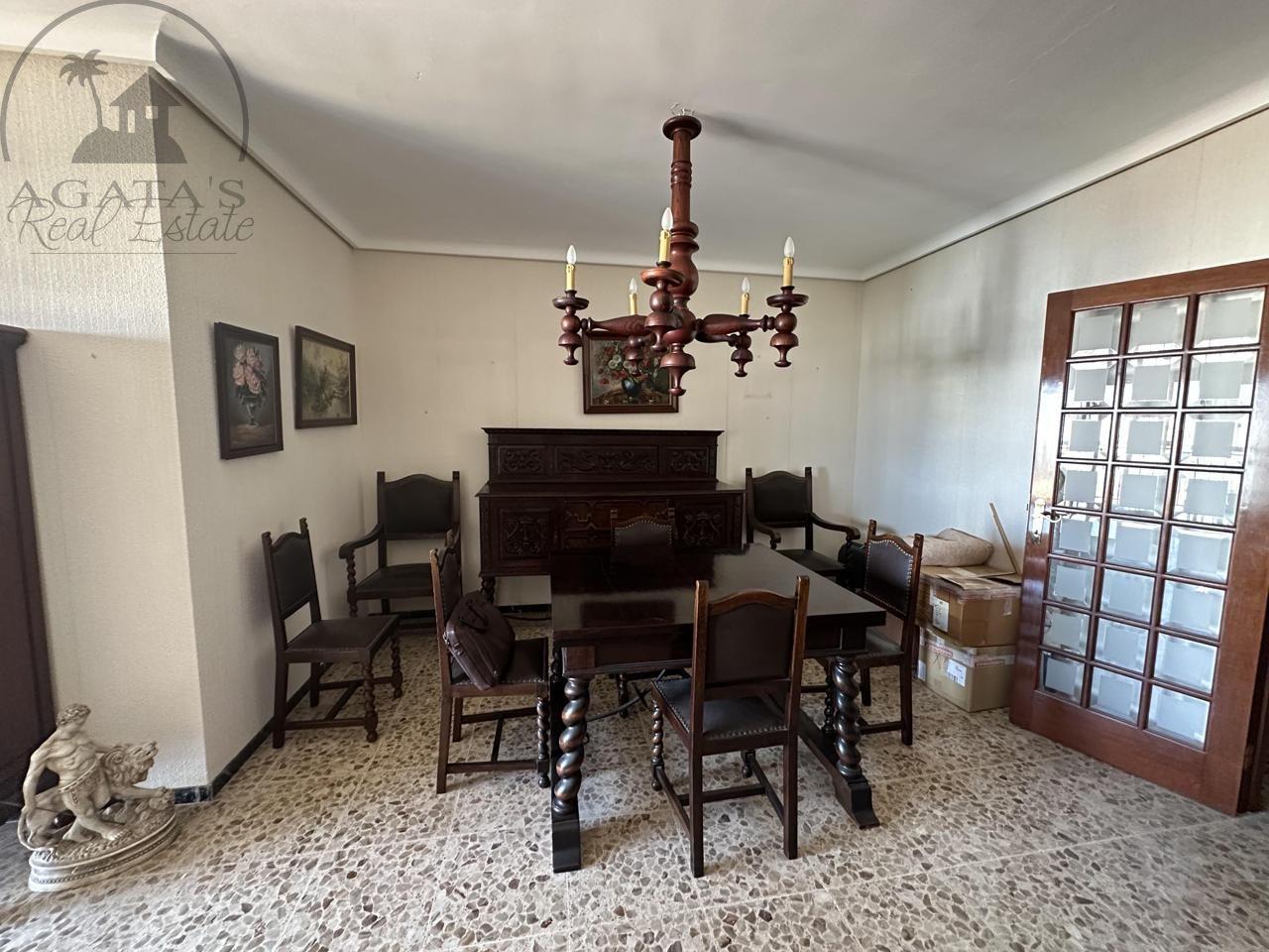 Purchase: Apartment (38007)