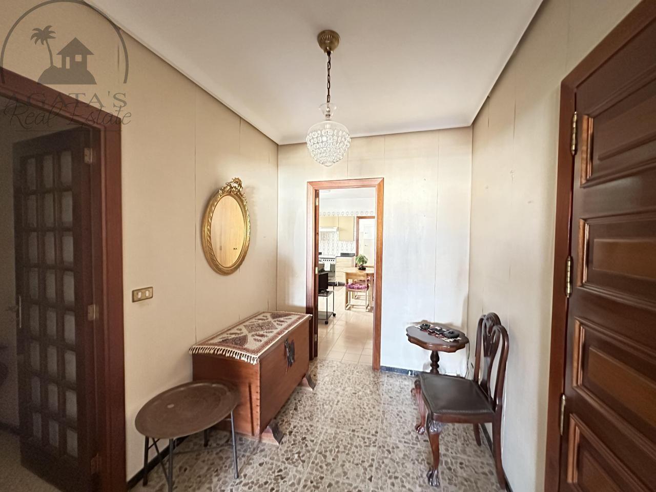 Purchase: Apartment (38007)