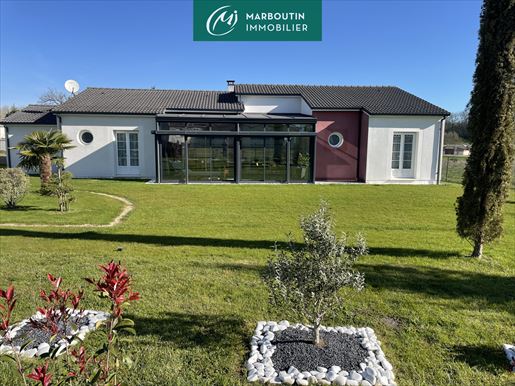 Maison 8 pièces 160 m² · à Casteljaloux · 160 m² · 349 000 €