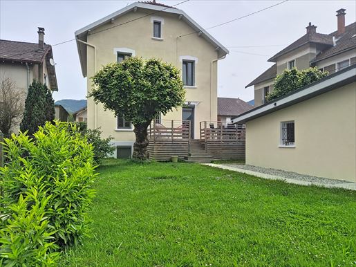 Maison 6 pièces 149 m² · à Les Echelles · 149 m² · 388 500 €