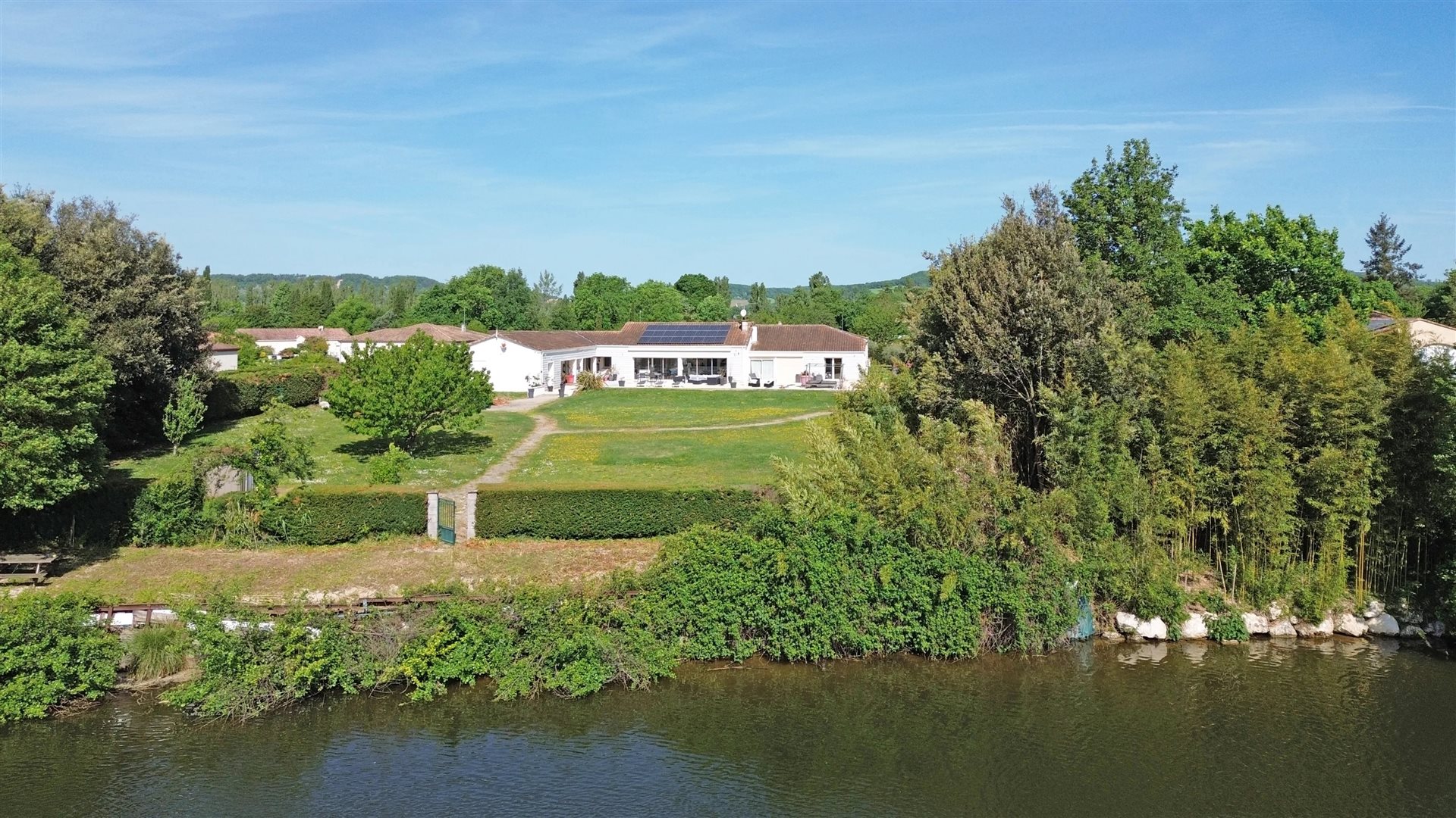 Maison à vendre, 300m², Le Temple-sur-Lot