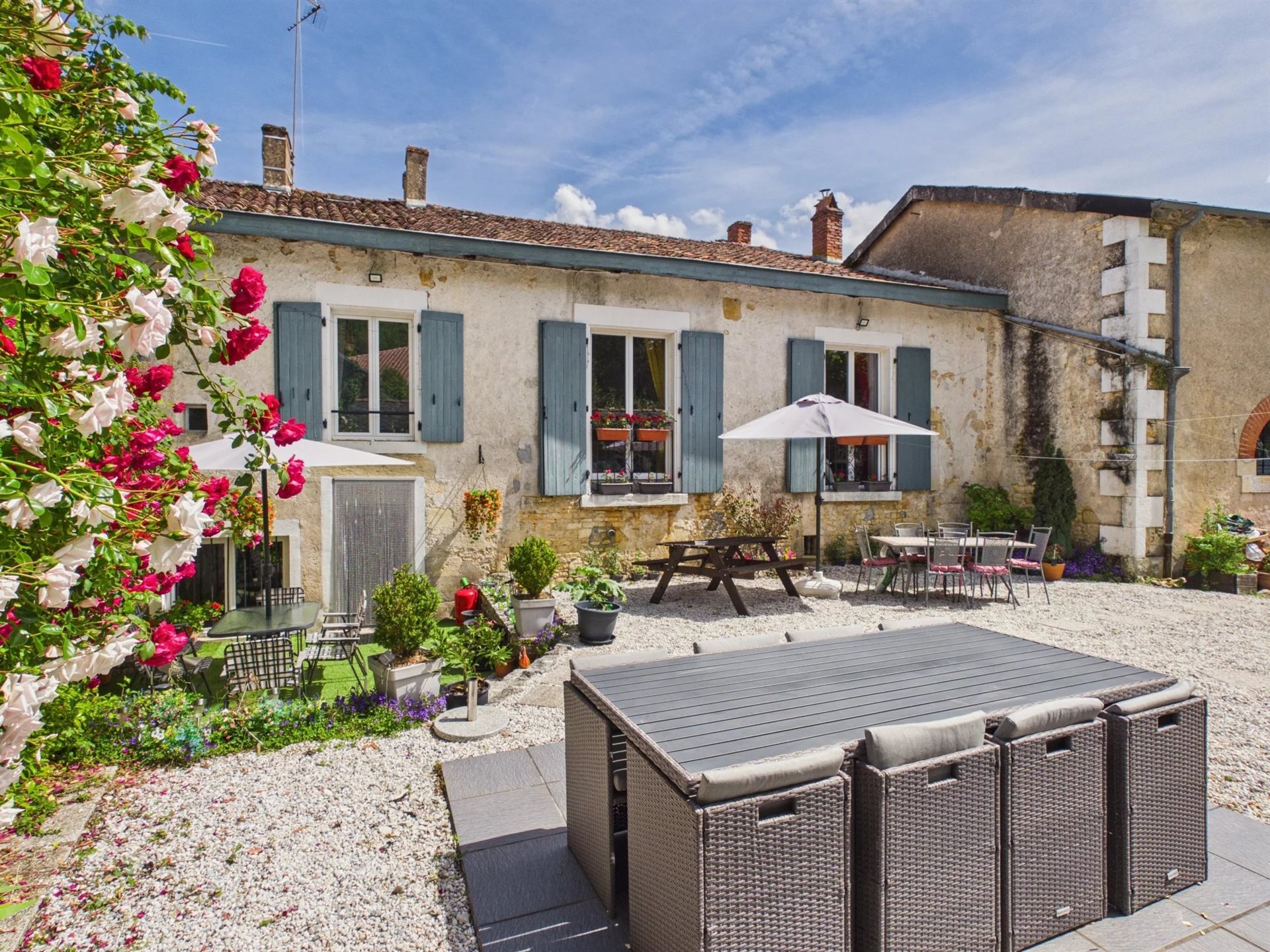 Maison à vendre, 446m², Champagne-Mouton