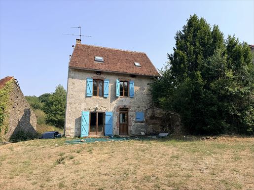 Maison 6 pièces 113 m² · à Saint-Léger-Magnazeix · 113 m² · 99 000 €