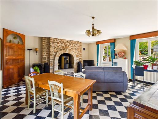 Maison 6 pièces 120 m² · à Abjat-sur-Bandiat · 120 m² · 235 400 €