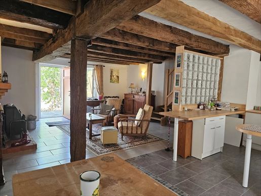 Maison 4 pièces 84 m² · à Exideuil-sur-Vienne · 84 m² · 56 000 €