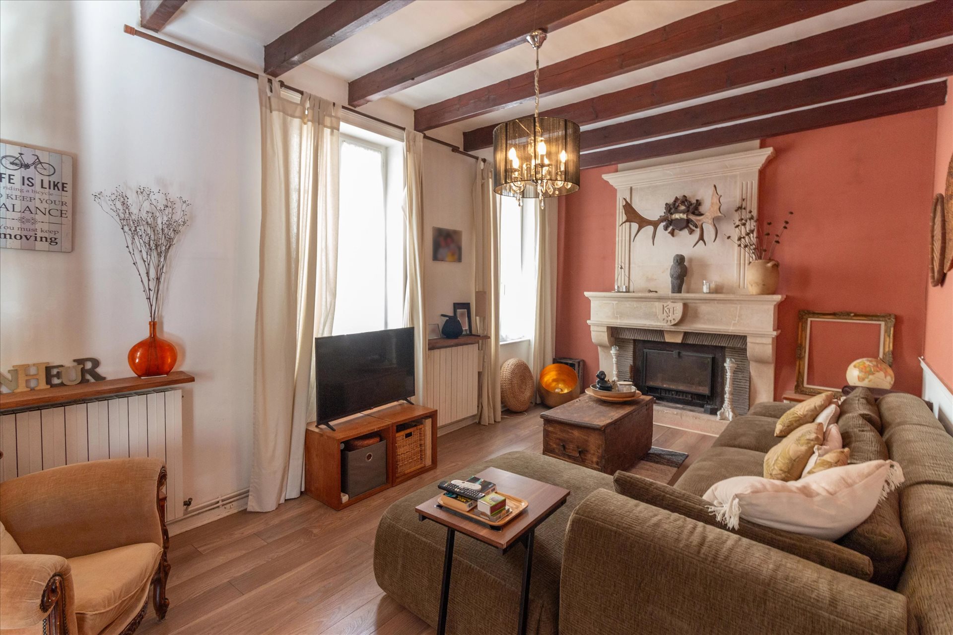 Maison à vendre, 255m², Hiersac