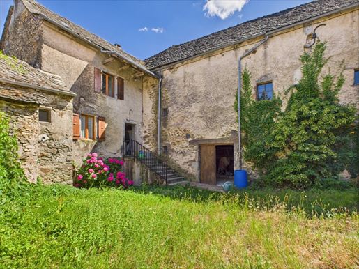 Maison 4 pièces 126 m² · à Rieupeyroux · 126 m² · 172 800 €