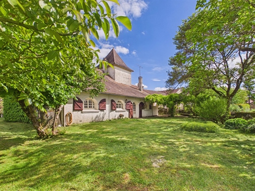 Maison 7 pièces 176 m² · à Vidaillac · 176 m² · 154 000 €
