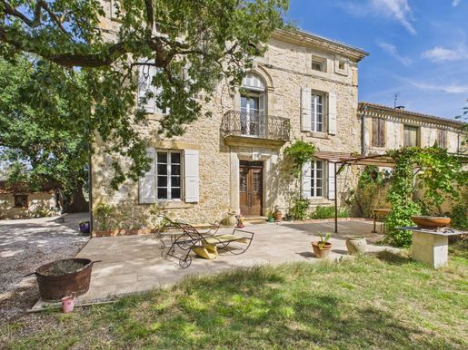 Maison 10 pièces 357 m² · à Mas-Saintes-Puelles · 357 m² · 660 000 €