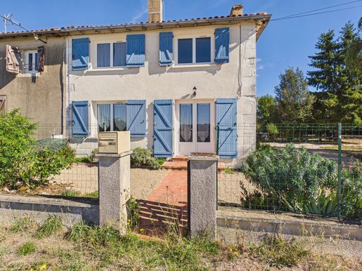 Maison 6 pièces 84 m² · à Nanteuil-en-Vallée · 84 m² · 85 000 €