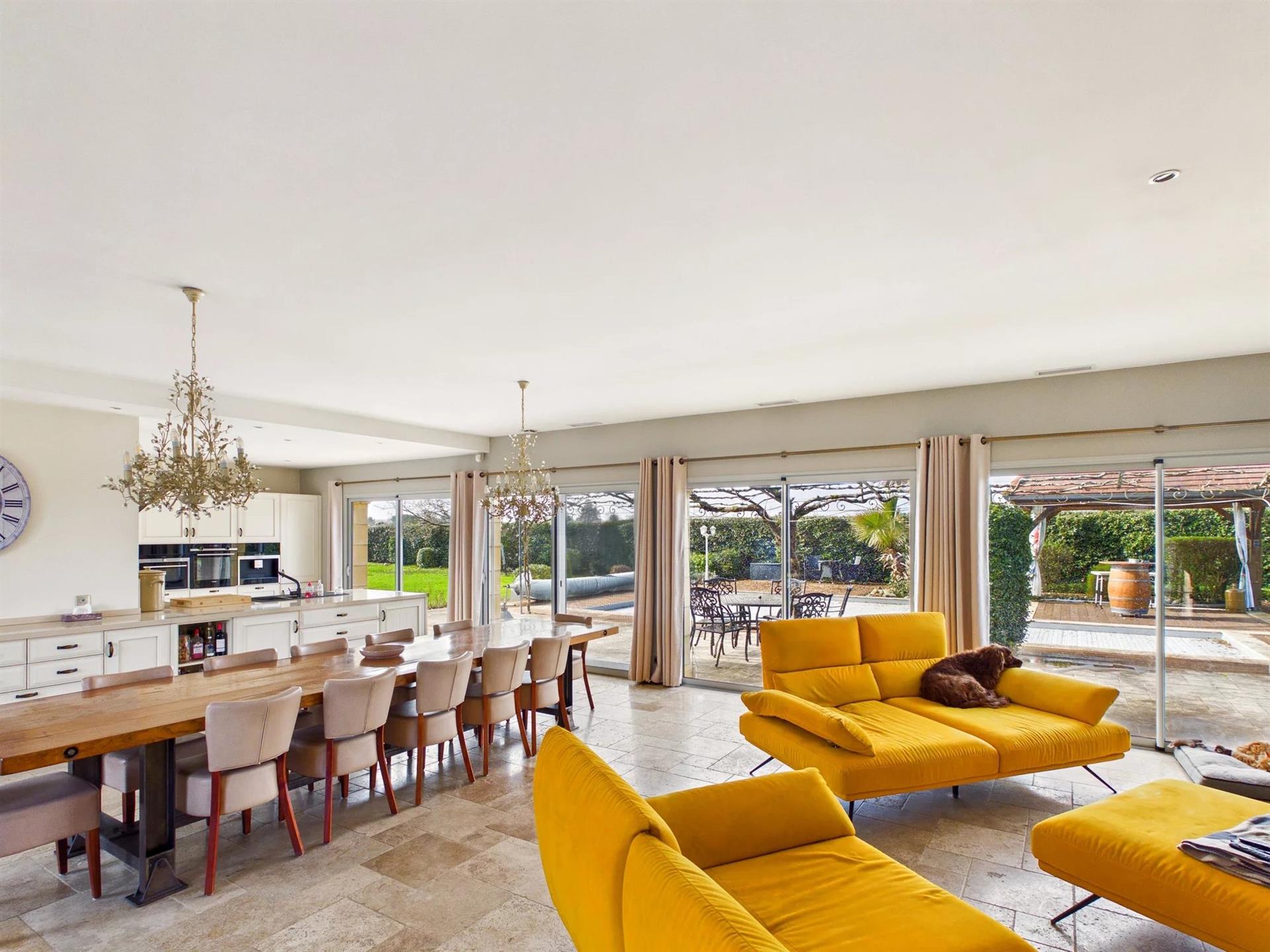 Maison à vendre, 390m², Bergerac