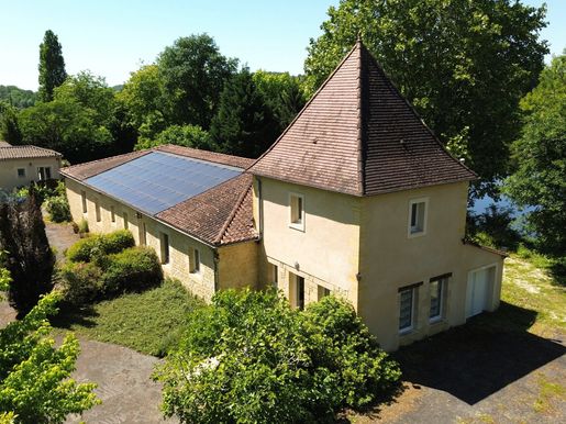 Maison 8 pièces 250 m² · à Badefols-sur-Dordogne · 250 m² · 450 000 €