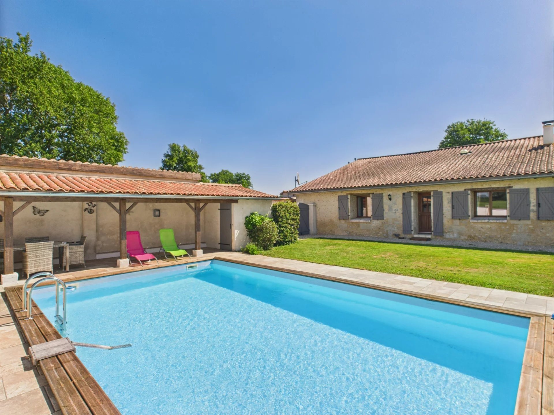 Maison à vendre, 272m², Aubeterre-sur-Dronne