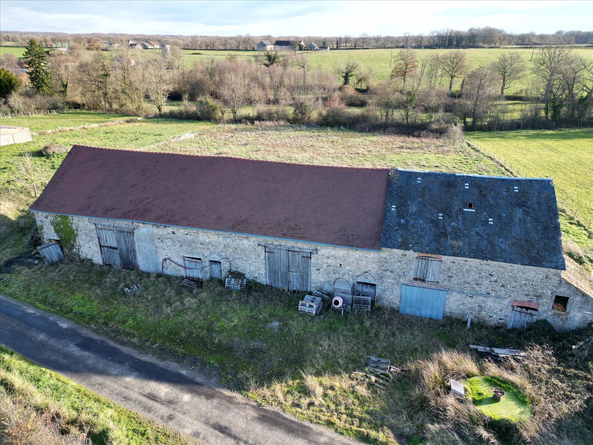 Maison à vendre, 350m², Saint-Léger-Magnazeix