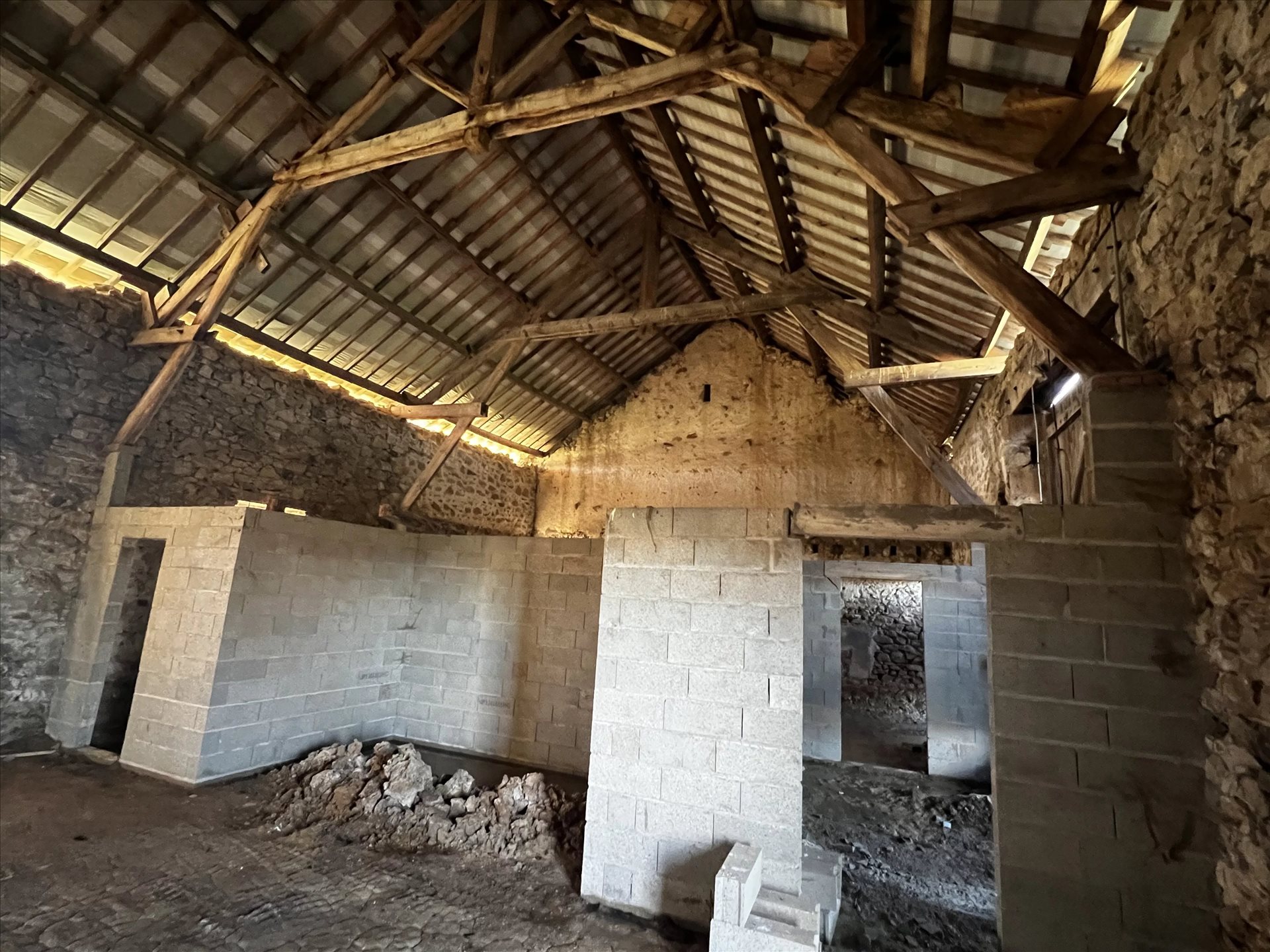 Maison à vendre, 350m², Saint-Léger-Magnazeix