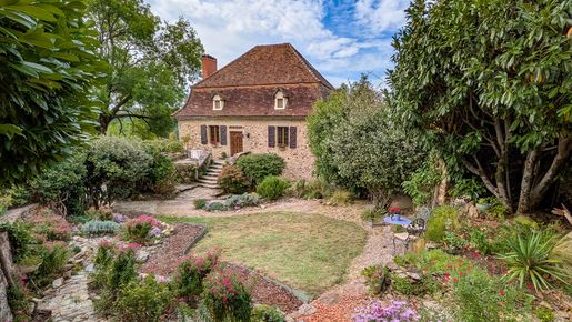 Maison 7 pièces 163 m² · à Saint-Céré · 163 m² · 318 000 €