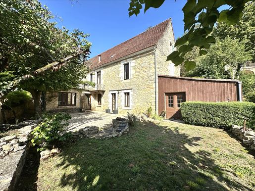 6 pièces 173 m² · à Daglan · 173 m² · 350 000 €