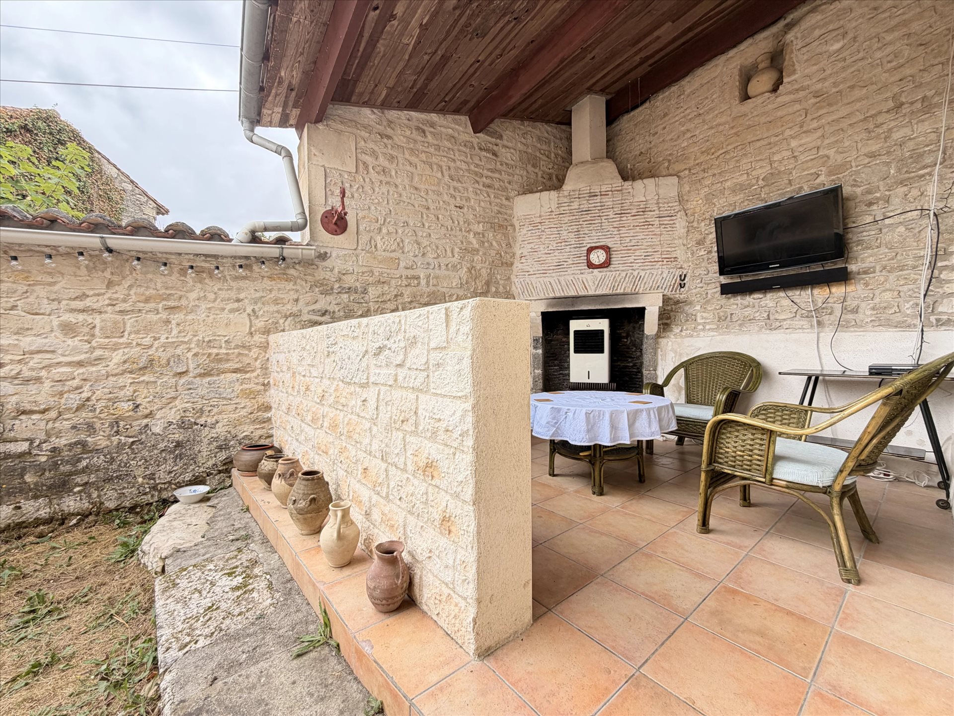 Maison à vendre, 287m², Saint-Fraigne