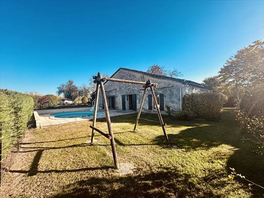 Maison 5 pièces 112 m² · à Eymet · 112 m² · 260 000 €